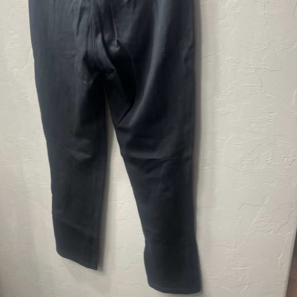 Lululemon black 69% tencel zipper pockets pants size 6 - Picture 8 of 12
